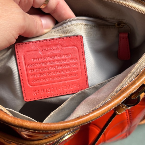 Coach Orange Patent Leather Crossbody Tote Shoulder Bag Zipper Closure Vintage - Picture 10 of 17